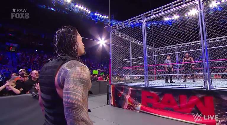 WWE Raw Results (10/16): Reigns vs. Strowman Steel Cage Match
