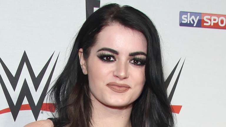 Paige Gets New Tattoo on Her Hands | WrestlingNewsSource.Com